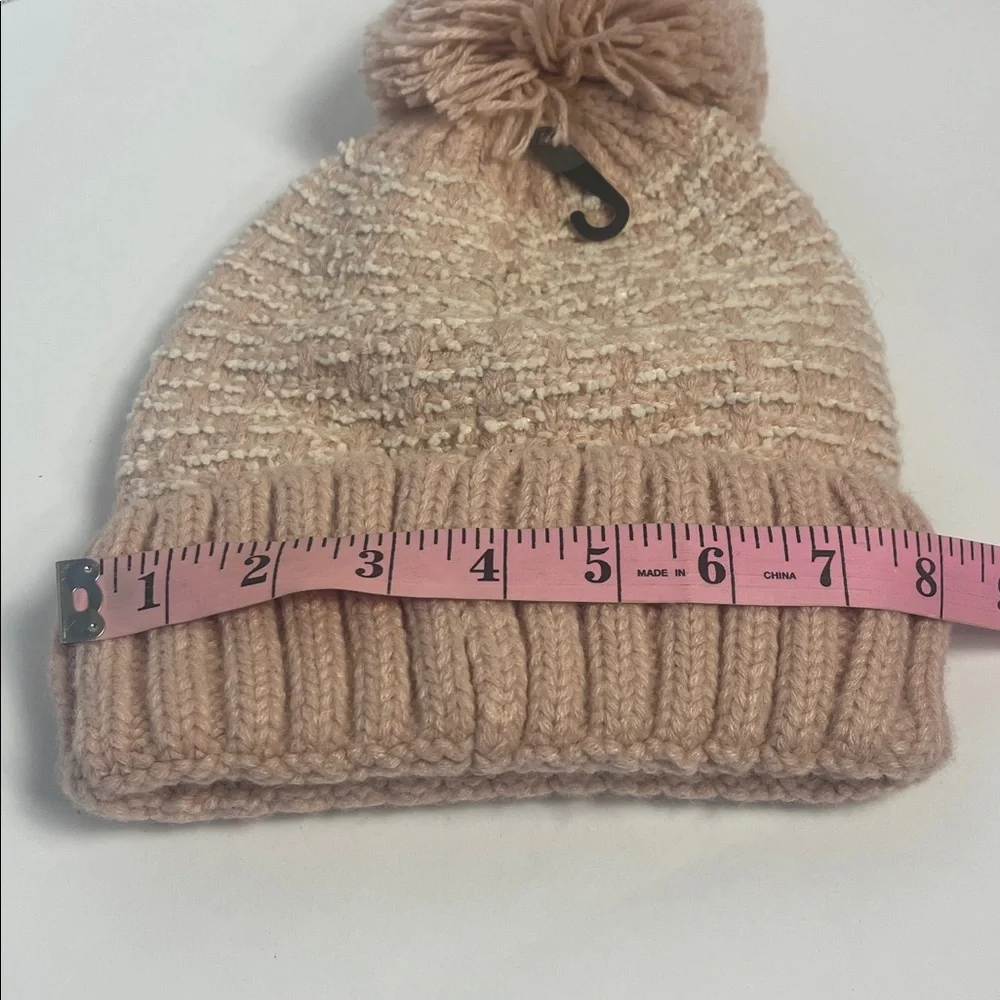 NWT CC‎ Pink and White Knit Pom Pom Beanie